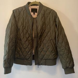 BR like new quilted bomber, size 6